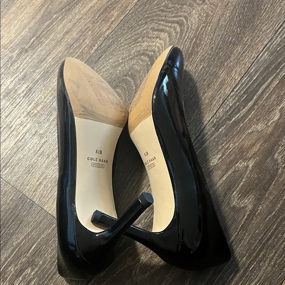 Cole Haan Black Patent Leather Heels - Picture 4 of 4